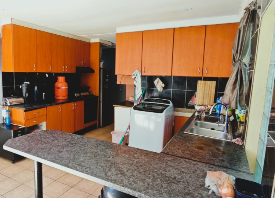 3 Bedroom Property for Sale in Portlands Western Cape